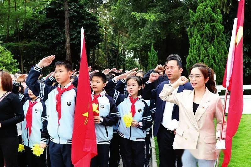 搜狐全球医讯 | 美防长和英国国王都中招!老年男性有了前列腺病怎么治?